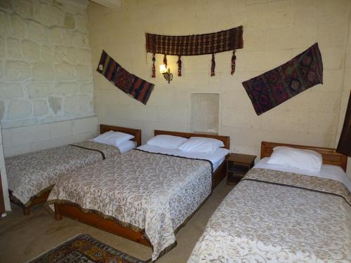 Elysée Cave House