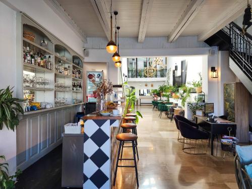 Hotel Port 7- Boutique Collection