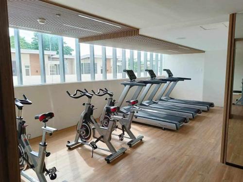 Resort Condo with Balcony in Lapu-lapu