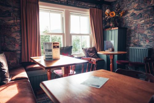 The White Horse Inn and Bunkhouse