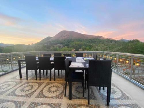 Bella Villa Coron