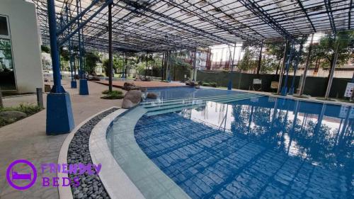 2BR with 2 balconies condo and Pool in Pasig