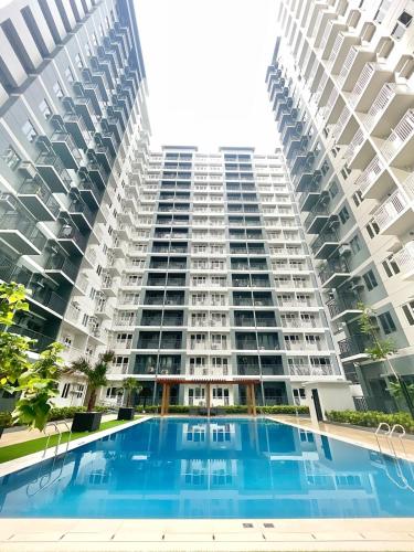 SM 7 Simple Studio Near SM