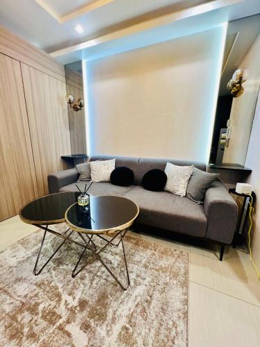 SHORE MOA- EXXY SUITES Pasay