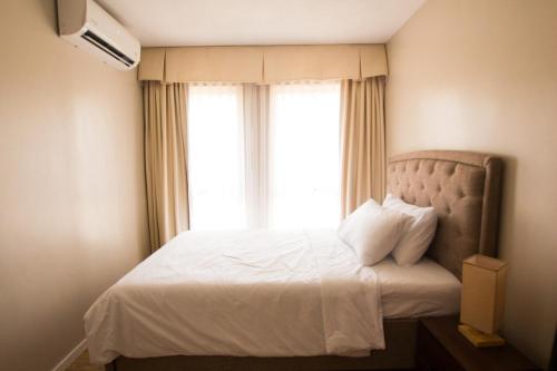 Casa - Coastal Getaway Two-Bedroom Vacation Home with free parking in Amalfi by City de Mare