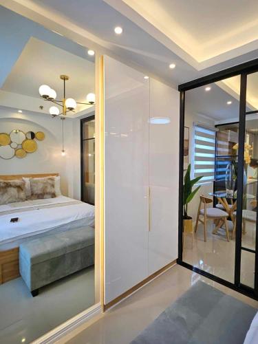 Zoe Suite in Shell Residences MOA Pasay City