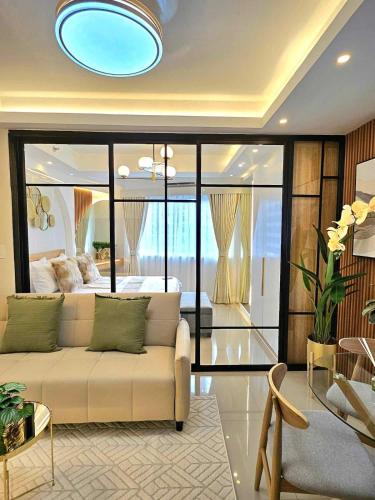 Zoe Suite in Shell Residences MOA Pasay City