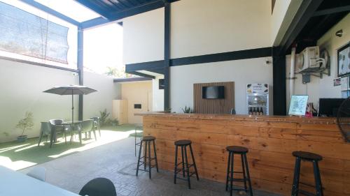 Mahayahay Lodge And Restaurant