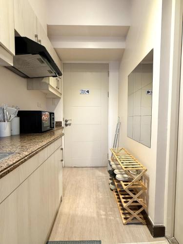 Spacious with Queen size bed and 15mins away to NAIAT3 Airport