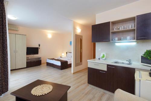 Apart Hotel Vechna R