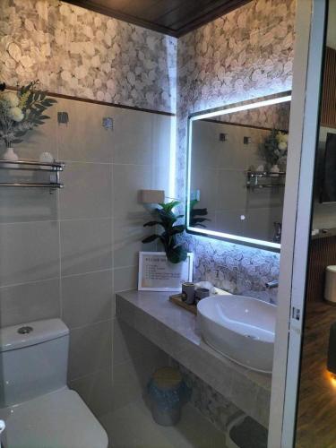 2 Double Beds with Balcony