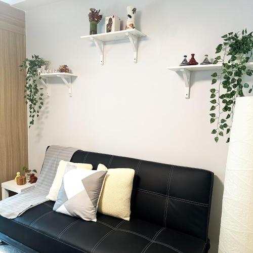 Crizzy's Hub Crizel at Shore Residences - 1BR with Balcony and Amenity view - Netflix and Disney - Near MOA