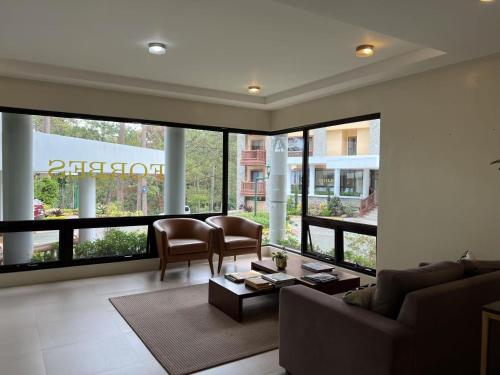 163 Sqm Luxury Spacious Modern European Cott-age Style 3 Bedrooms With 2 Parkings