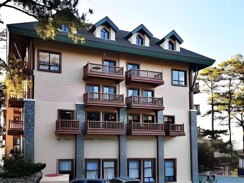 163 Sqm Luxury Spacious Modern European Cott-age Style 3 Bedrooms With 2 Parkings