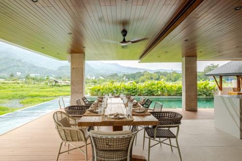 Wayan House with Hotspring Pool