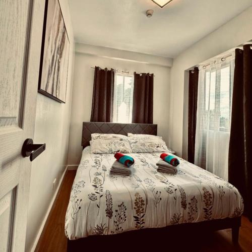 Cozy 3 bedroom Condo, Buhangin, Davao city - Free WiFi, With Pool, Gym, and Near Abreeza Mall