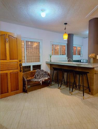 Spacious modern home near town