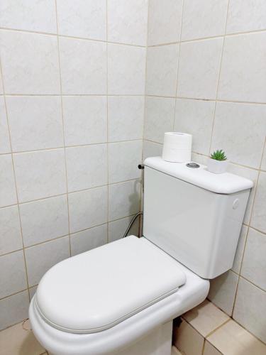 Cozy 2BR Condo Free Pool Access