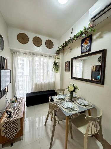 2BR Condo Staycation NearAirport