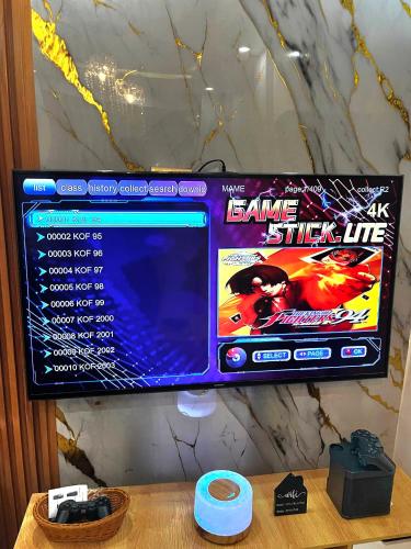 Phoenix Bliss - Amber