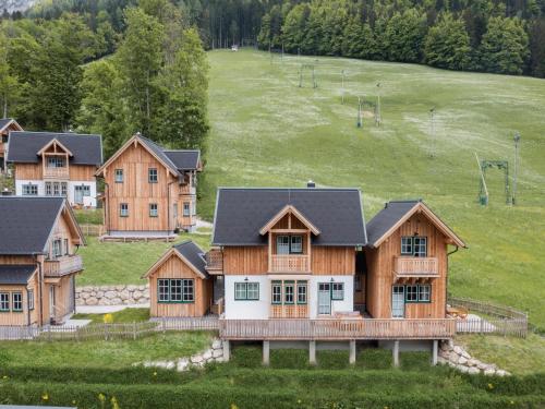 Chalet by Grundlsee near Ski Slopes