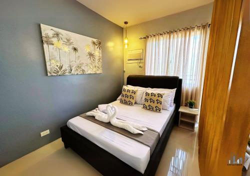 Palawan Luxury Stay with Balcony, Free Gym & Pool - B1 5Topaz
