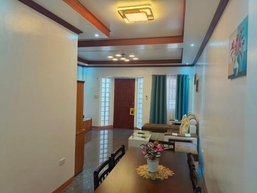 Kimz Residences