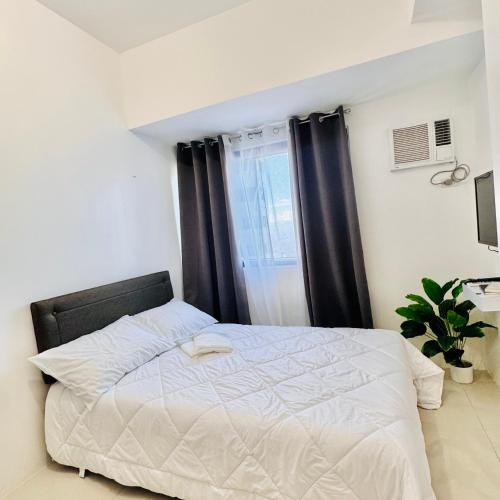 New Condo at Grand Riviera Suites across US Embassy