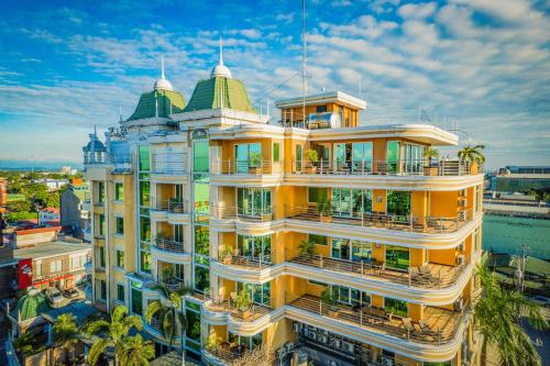 The Fields Plaza Suites