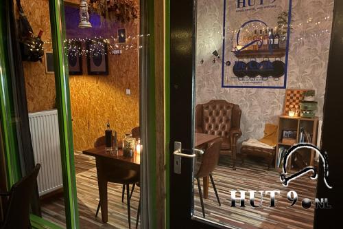 De Horizon, slapen in hutten