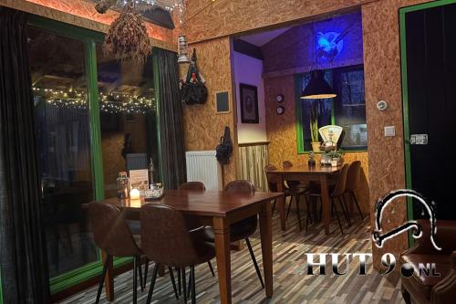 De Horizon, slapen in hutten