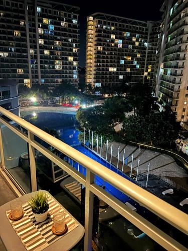 Azure Staycation by Zette