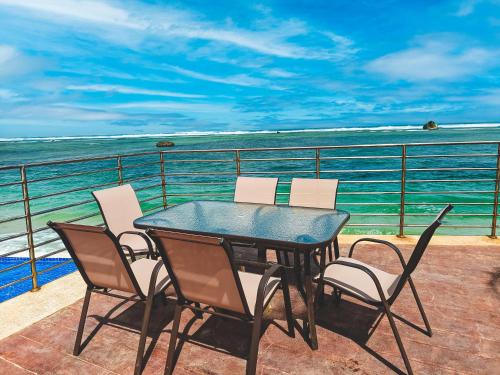 Cyan Sea Suites