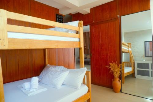Villa Rica Suites 1