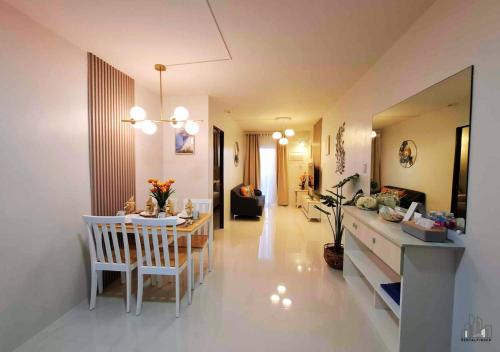 Elegant Condo with Balcony Near Puerto Princesa City Center - B1 6Luster