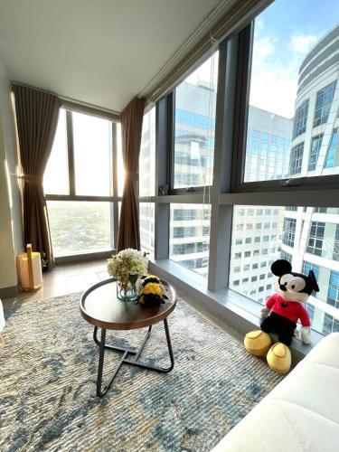 Funky HQ - 1BR Eastwood Global Plaza