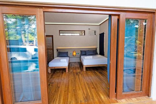 Angeles Hut Fishermans Wharf