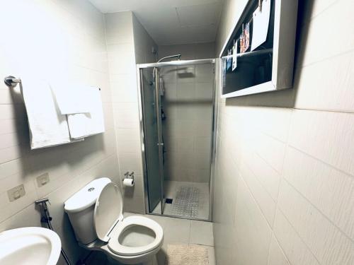 Elegant 2 Bedroom Makati Condo