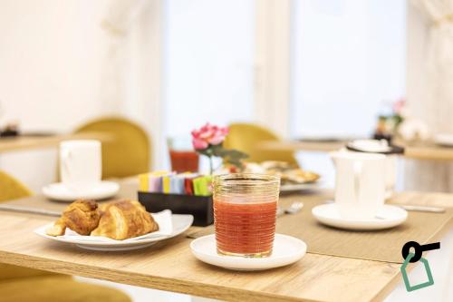 HOTIDAY Room Collection - Napoli Centro Storico