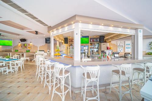 Kastro Beach Apartments