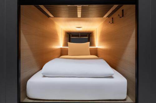 Zedwell Capsule Hotel Piccadilly Circus