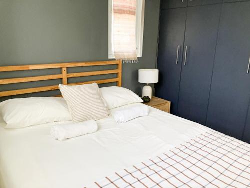 2BR Laid Back Apartment, near beach