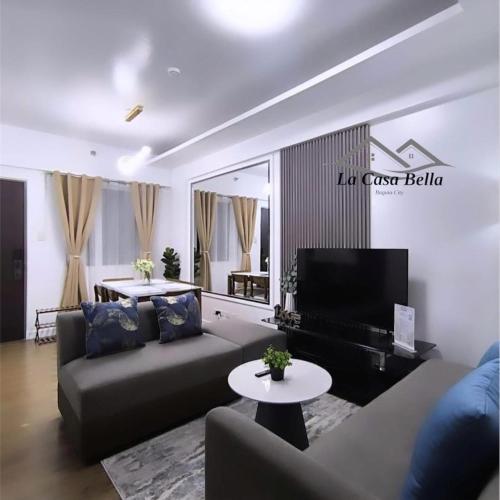 Comfy and Modernly Decorated 2 Bedroom Unit with free Parking