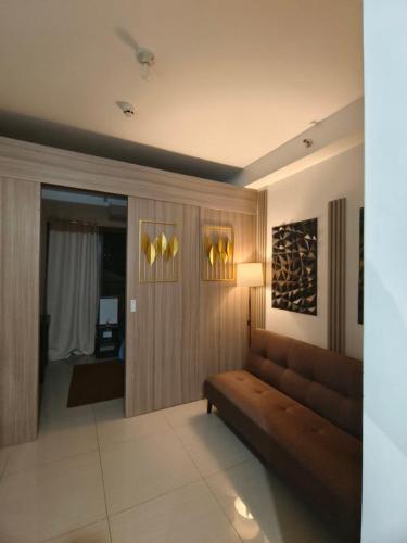 Couple or Barkada Room