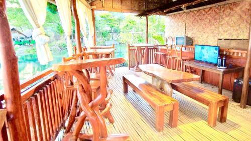 BEACH HOUSE - Appleton Liitle Paradise Beach Resort & Restaurant