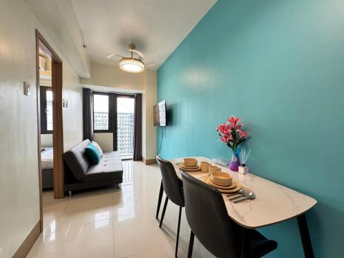 Shore 3 Residences Room 1659 infront of SM MOA