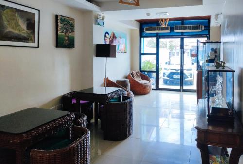 Jade Dragon's Suites