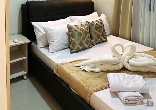 Luxury Stay with Balcony, Free Gym & Pool in Bancao-Bancao - B2 6Luster