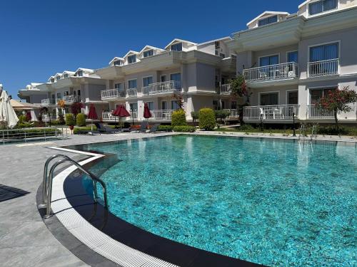 Daphne Residence