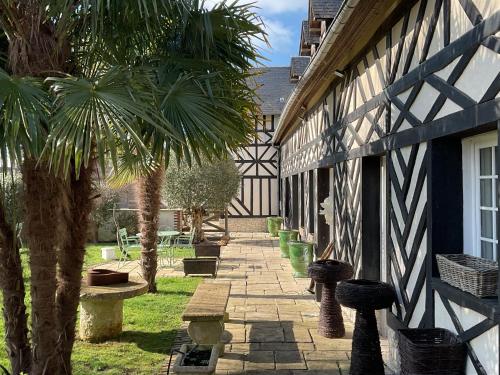 Le Manoir De La Croix Sonnet